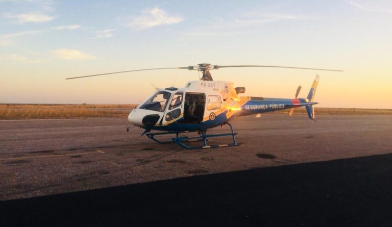Na temporada de verão, helicóptero reforça segurança de banhistas nas praias fluviais de Tocantins