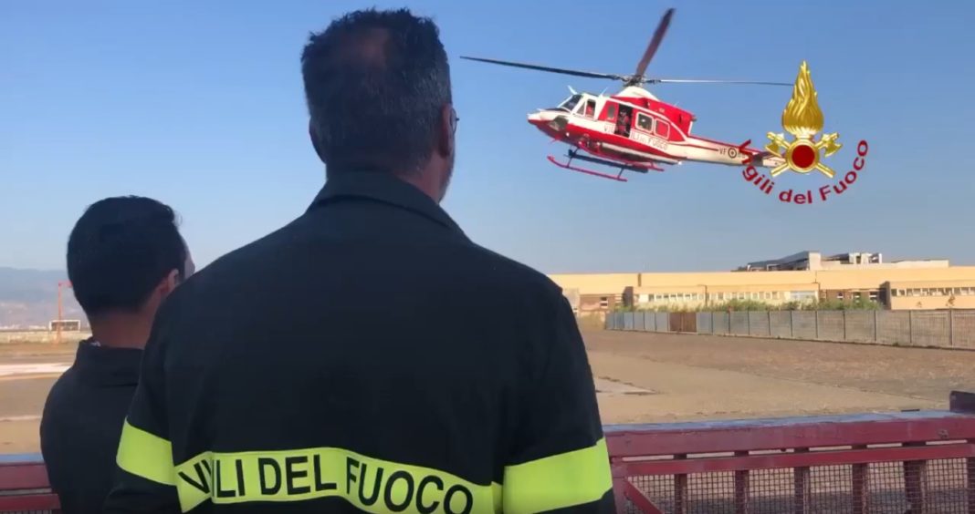 Vulcão entrou em erupção nesta quarta-feira (3) na ilha de Stromboli, na Itália. Foto: Vigilli del Fuoco.
