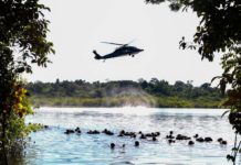 Força Aérea realiza curso de adaptação básica ao ambiente de selva em Manaus, AM