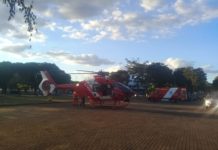 Corpo de Bombeiros e SAMU transportam homem de 79 anos de Brazlândia para o Hospital São Mateus, em Brasília