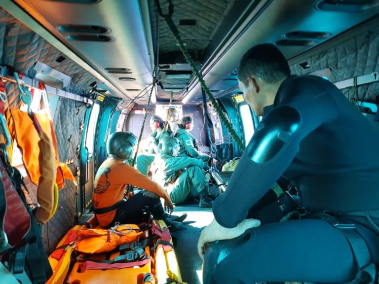 Esquadrão da FAB realiza resgate de vítima de acidente em navio a 180 km de Fortaleza, CE