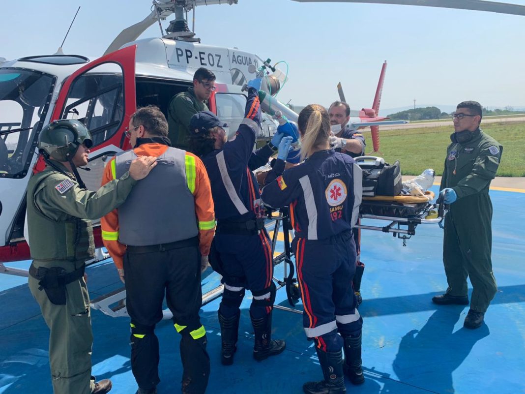 SAMU e Helicóptero da PMESP realiza transporte de vítima de acidente para o Conjunto Hospitalar de Sorocaba