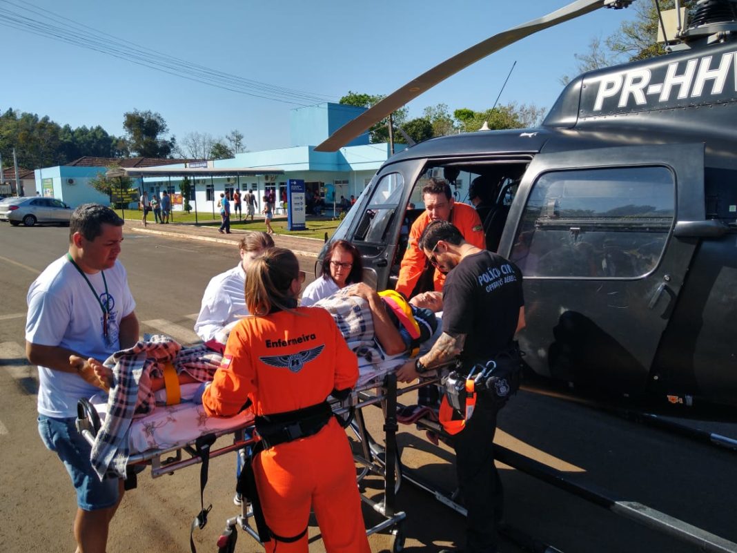 Vítima de infarto é transferida de helicóptero de Planalto Alegre para Xanxerê, SC