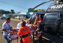 Vítima de infarto é transferida de helicóptero de Planalto Alegre para Hospital São Paulo, em Xanxerê