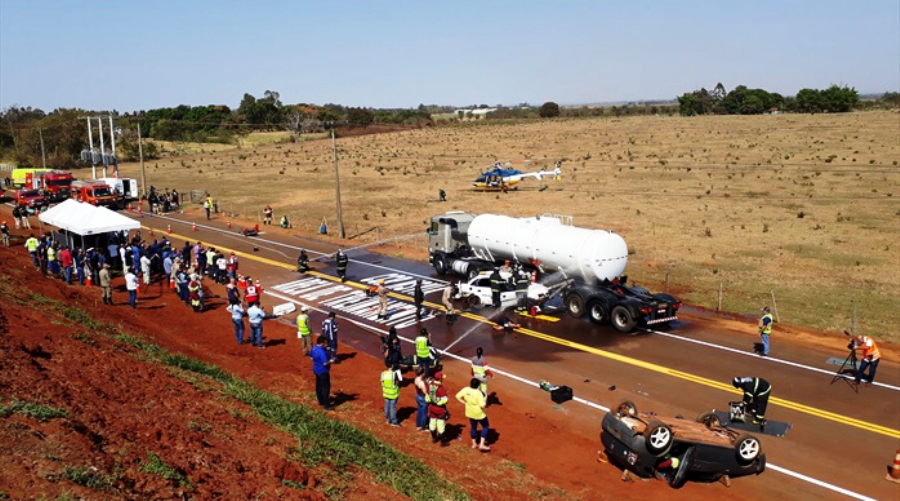Simulado de acidente na BR-163/MS promove integração de órgãos de trânsito e de resgate. Foto: Ângelo Smaniotto
