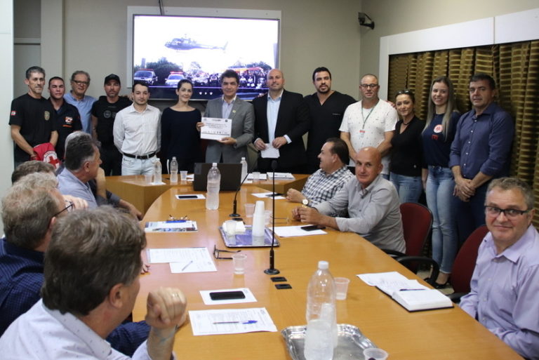 Prefeitos aprovam a instalação do serviço aeromédico em Criciúma e região