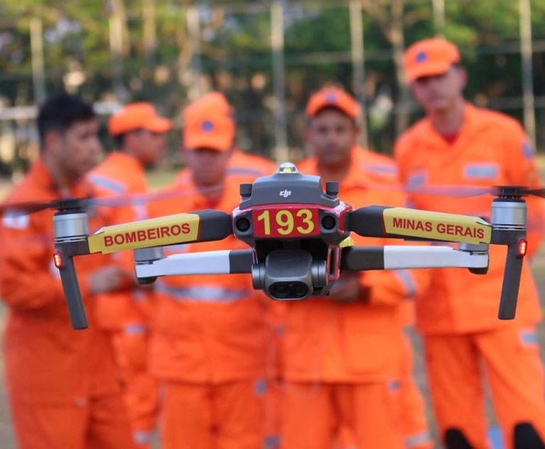 O Corpo de Bombeiros Militar de Minas Gerais pretende formar 100 pilotos de drones em 2019