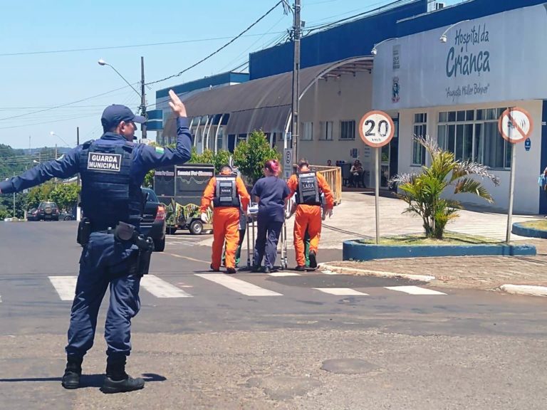 Criança afogada é resgatada por bombeiros e equipe do SARA/SAER-Fron em Paial, SC