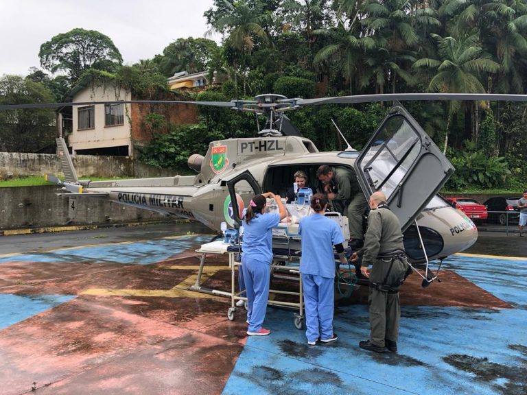 Equipe do Águia 4 e SAMU transportam bebê com cardiopatia grave de Lages para Joinville, SC