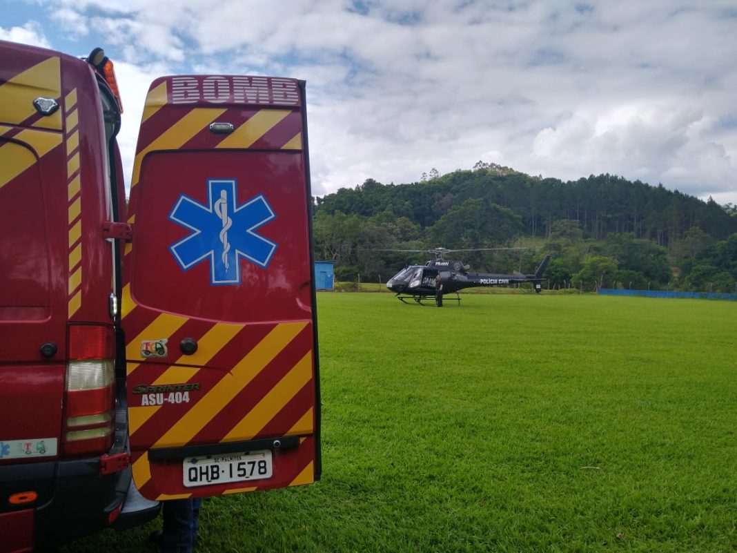 Serviço aeromédico de Chapecó resgata garoto de 11 anos vítima de acidente com bicicleta em Palmitos