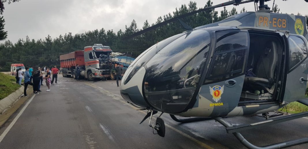 Equipe aeromédica do BPMOA resgata vítima de acidente de trânsito na BR-476, PR