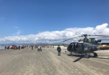 Equipe do Falcão 03 resgata banhista no Pontal do Paraná e passageira de navio de cruzeiro na Ilha do Mel