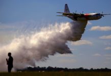 C-130 Hércules da Coulson Aviation cai durante combate a incêndio na Austrália e deixa 3 bombeiros mortos