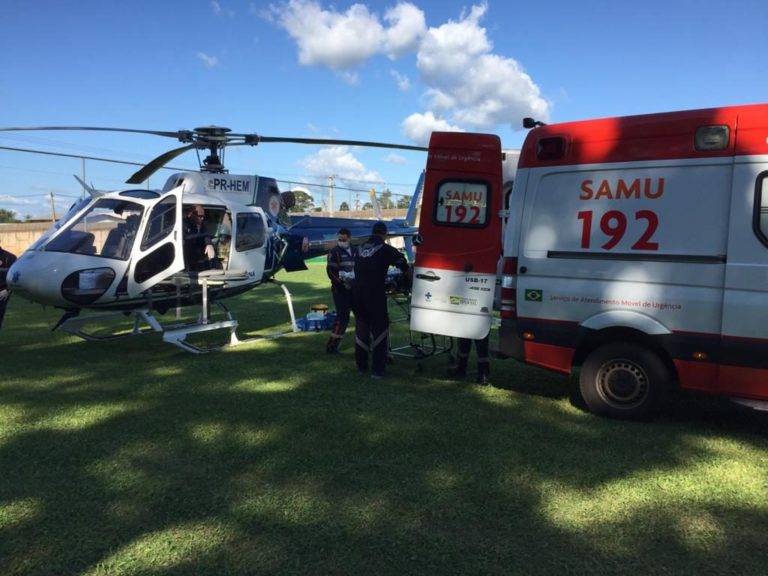 Helicóptero aeromédico do CONSAMU transporta paciente grave para hospital em Toledo, PR