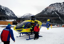 AP3 Luftrettung realizou primeiro resgate noturno com uso do guincho de dois alpinistas na Alemanha