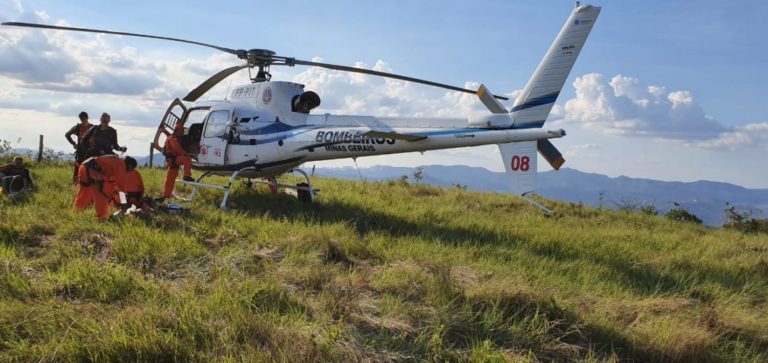 Bombeiros resgatam mototrilheiro que se perdeu e passou mal em Rio Acima, Grande BH