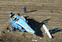Helicóptero da polícia japonesa que transportava coração para transplante acidentou-se e deixou sete feridos