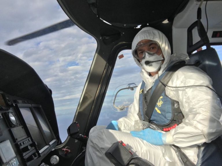 Omni Táxi Aéreo adapta aeronaves para o transporte de passageiros e utilizará helicópteros aeromédicos nos casos suspeitos de COVID-19