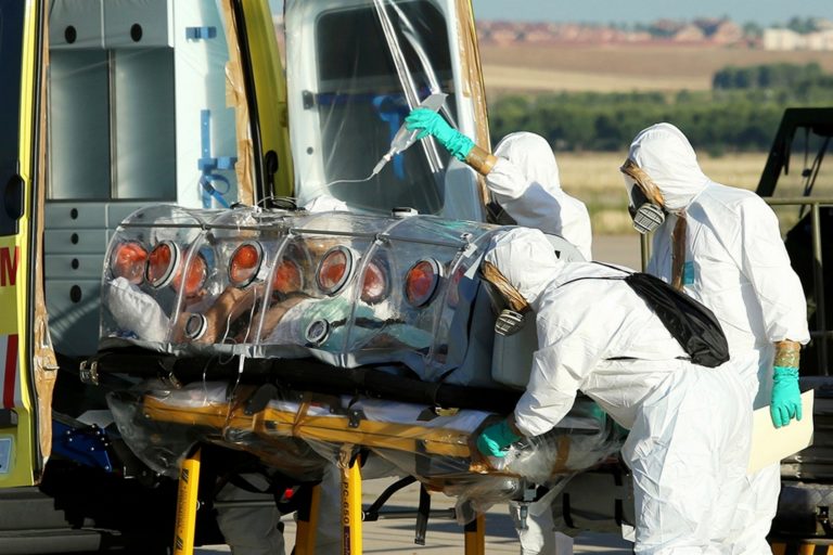 Pandemia de COVID-19 exige medidas complexas para que o transporte aeromédico seja possível