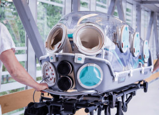 Conheça a maca EpiShuttle usada na Dinamarca, Bélgica e adquirida pela DRF Luftrettung para transportar pacientes com COVID-9