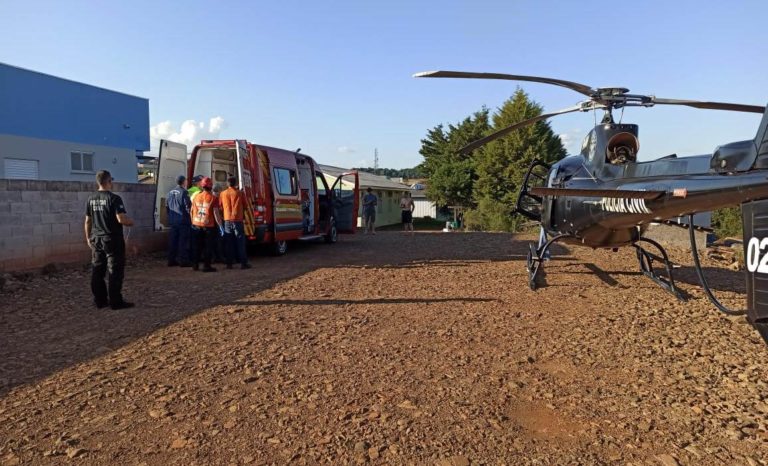 Serviço aeromédico do Oeste Catarinense transporta vítima de acidente de trânsito na SC-480