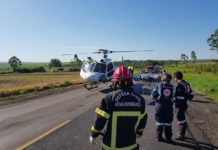 SAMU, Defesa Civil e bombeiros resgatam casal preso às ferragens em grave acidente na PR-463