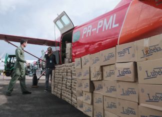 Aviões Grand Caravan do Corpo de Bombeiros e da FAB transportam 76 mil máscaras N95 para Rondônia
