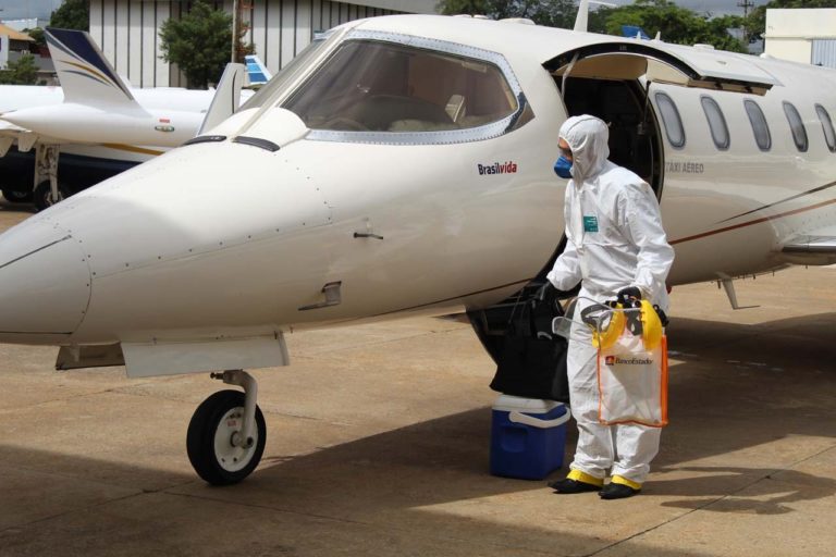 Brasil Vida Táxi Aéreo realiza transporte de pacientes suspeitos e confirmados com COVID-19