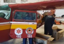 Aviões do Corpo de Bombeiros transportam materiais utilizados no combate ao COVID-19 em SC