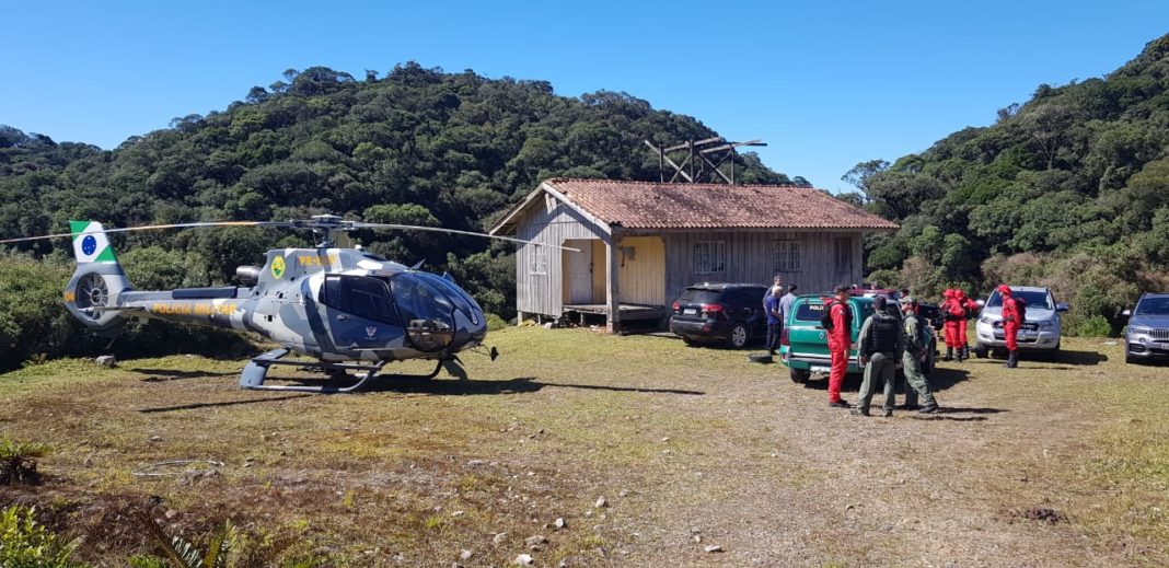 BPMOA e GOST localiza duas pessoas perdidas na mata após perderem drone durante levantamento aéreo