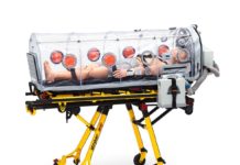 Helicópteros AW139 e AW169 recebem autorização europeia para utilizar capsula de isolamento IsoArk N36 nos transportes aeromédicos