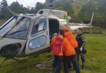 Grupo de Resgate em Montanha e Águia 01 socorrem homem perdido na trilha do Castelo dos Bugres, SC