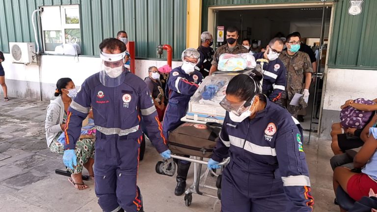 Equipe aeromédica da FAB transporta bebê de Sergipe para Santa Catarina