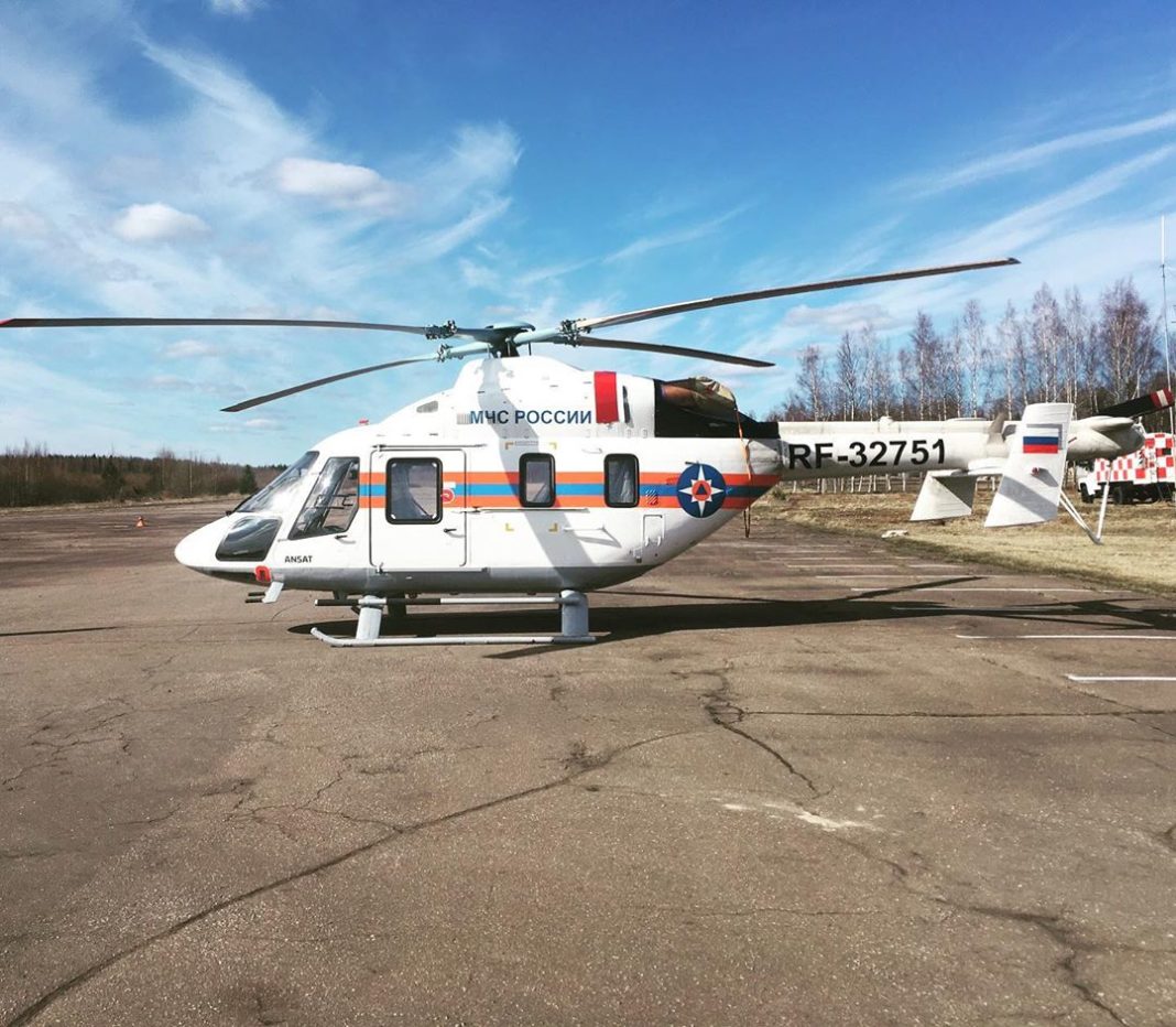 Russian Helicopters entrega o primeiro helicóptero da Ansat para a EMERCOM.