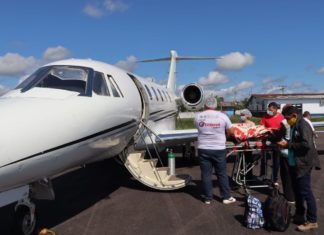 Táxi Aéreo contratado emergencialmente pelo Governo do Amazonas transporta paciente de Eirunepé para Manaus