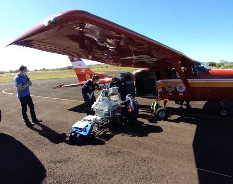 Bebê prematura é transportada em avião do Corpo de Bombeiros para hospital de Blumenau, SC