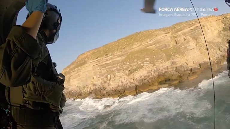 No mesmo dia, Força Aérea Portuguesa resgata homem ferido em falésia e transporta dois pacientes