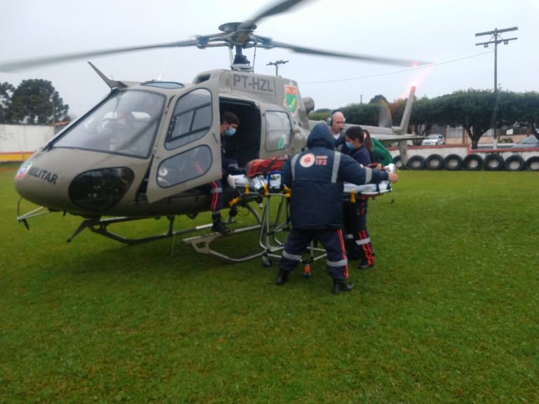Idoso que sofreu queda de árvore é resgatado por equipes do SAMU e do BAPM em Painel, SC
