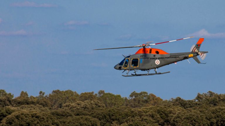 Força Aérea Portuguesa resgata pescador e transporta quatro pacientes em um mesmo dia