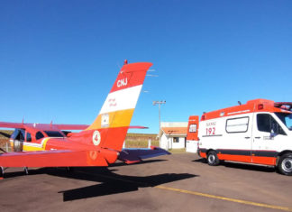 Dois bebês são transportados de avião para tratamento médico em Florianópolis e Xanxerê, SC