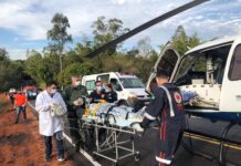 Equipes do SAMU resgatam motorista de caminhão gravemente ferido em acidente na PR-550