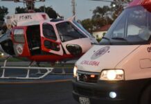 Equipe aeromédica do Águia 13, bombeiros e SAMU resgatam vítimas de acidente de trânsito na SP-123