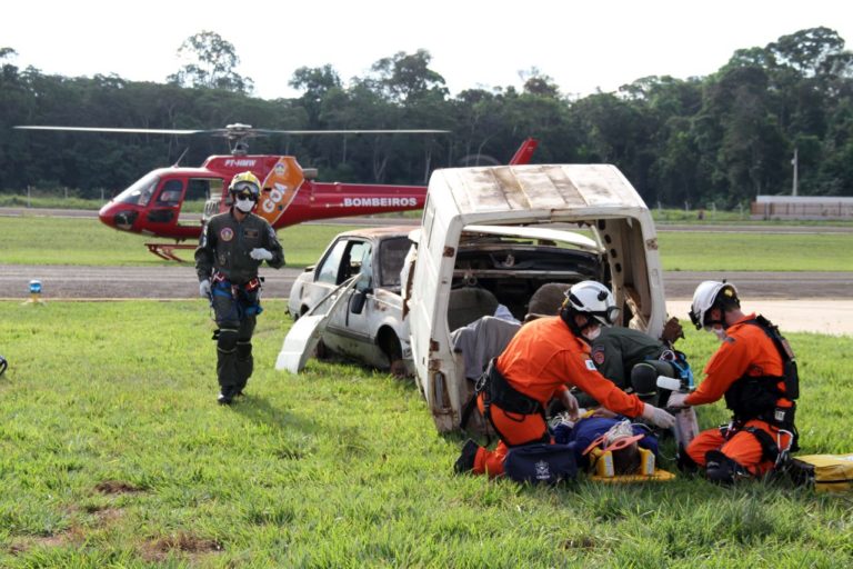 Corpo de Bombeiros de Rondônia treina ações de resgate, salvamento aéreo e transporte inter-hospitalar