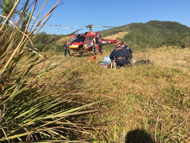 Após sofrer queda em trilha, motociclista é resgatado por bombeiros em Imarui, SC
