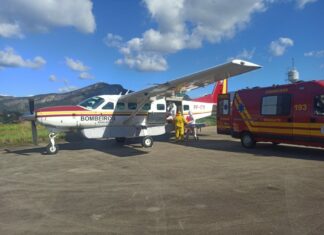 Corpo de Bombeiros de Minas Gerais transporta paciente idosa diagnosticada com COVID-19
