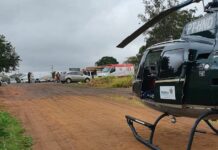 Criança é socorrida de helicóptero após se afogar em piscina de chácara, em Mandaguaçu, PR