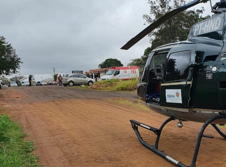 Criança é socorrida de helicóptero após se afogar em piscina de chácara, em Mandaguaçu, PR