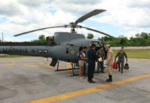 Adolescente é resgatada por helicóptero da Marinha de Porto Sairú para hospital em Corumbá, MS