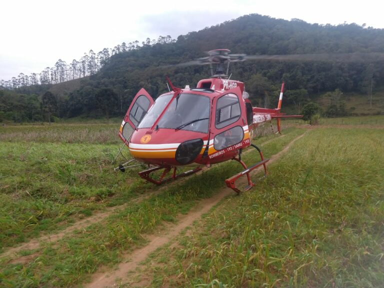 Menino de 2 anos é resgatado por bombeiros e equipes do SAMU em área rural de São João Batista, SC