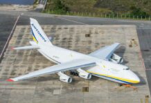 O cargueiro ucraniano Antonov 124 e o Grupamento Aéreo da PM da Bahia